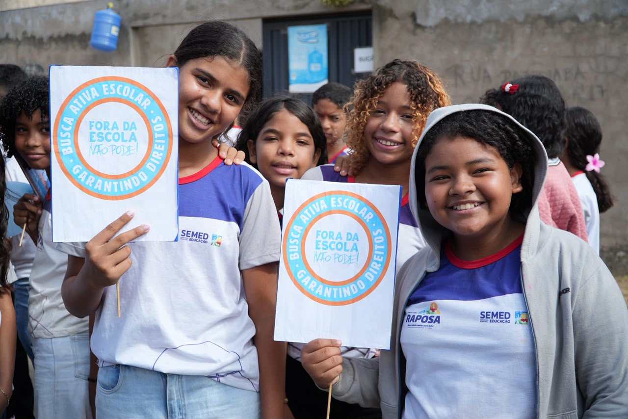 Busca Ativa Escolar mobiliza estudantes em caminhada no bairro Pirâmide